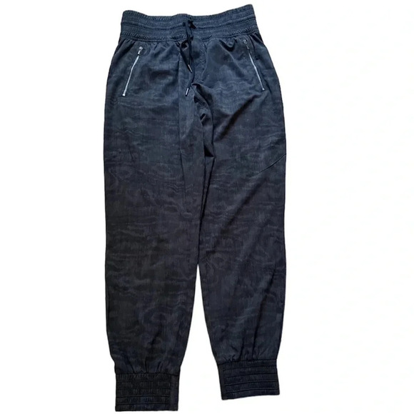 Athleta Camden Printed Joggers Lightweight Stretch w/ Zipper Pockets Sz 2 - Picture 3 of 13